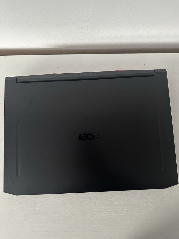 Laptop Acer Nitro 5 i7 RTX 2060