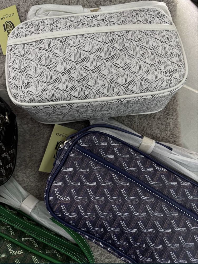 Сумка через плече від Goyard