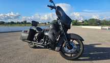 Harley-Davidson FLHT