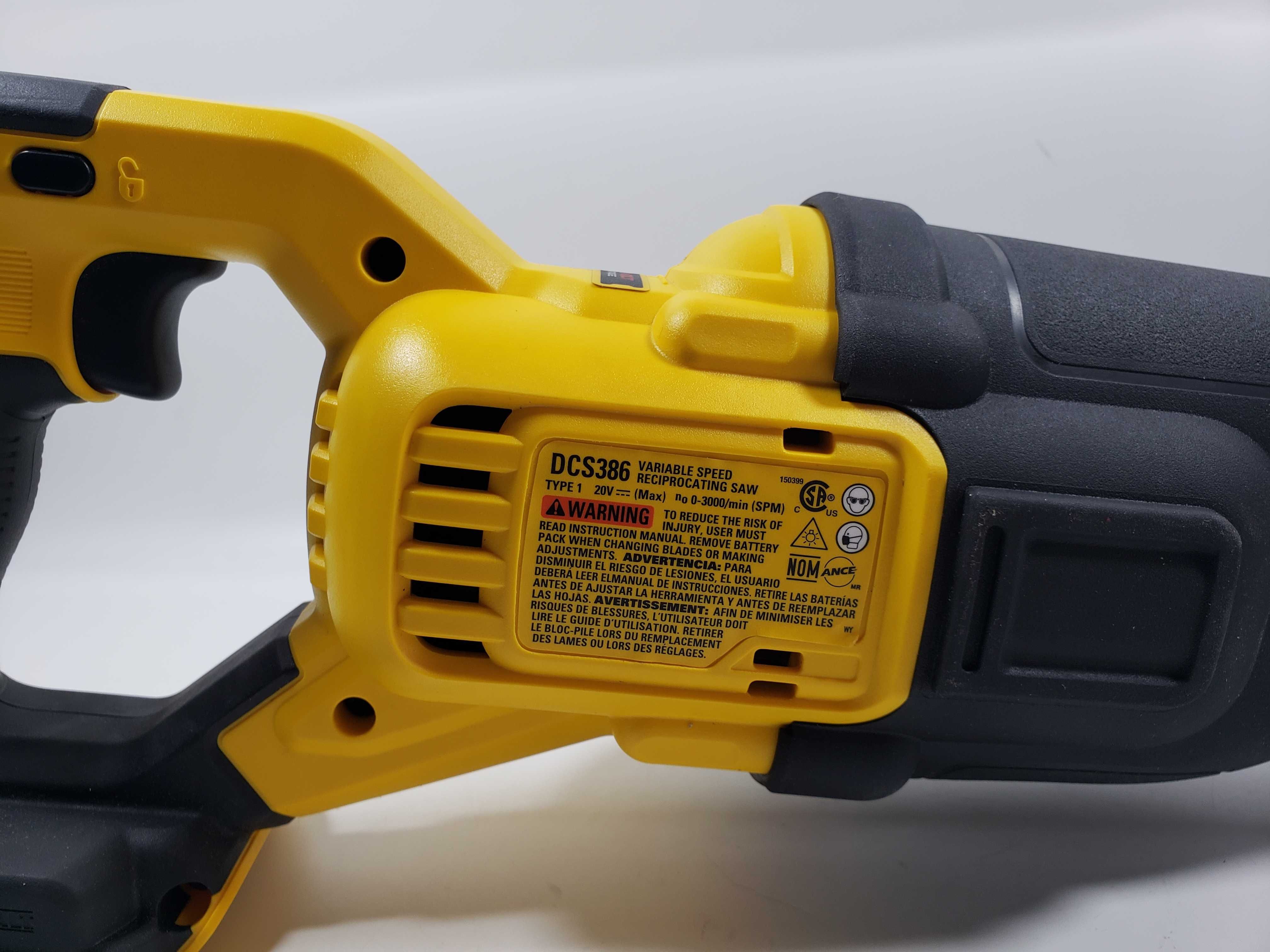 DeWALT DCS386 FLEXVOLT 20V MAX Безщіткова шабельна сабельна пила