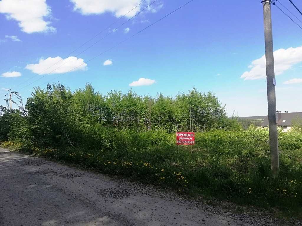Продам видові земельні ділянки з видом річку Південний Буг та Вінницю.