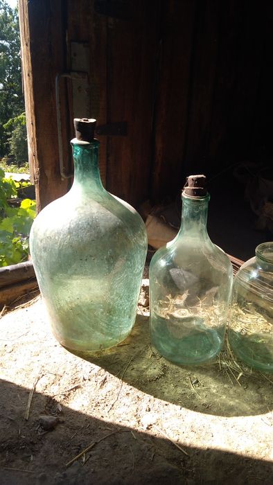 Великі бутиля і каструля, самовивіз