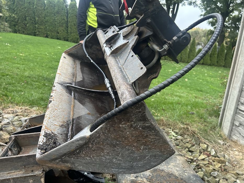 Łyżka skarpowa hydrauliczna