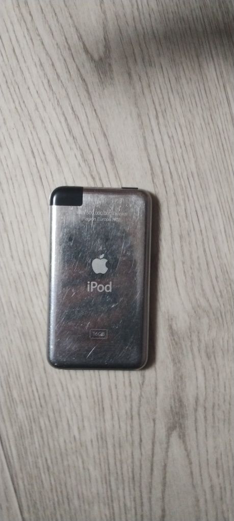 iPod touch 1gen.