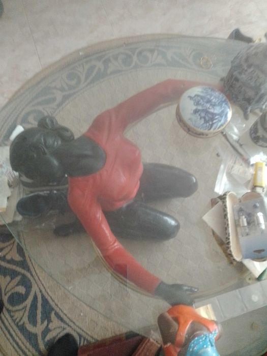 mesa escultura africana