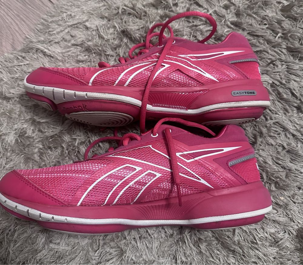 Кроси reebok 40,5