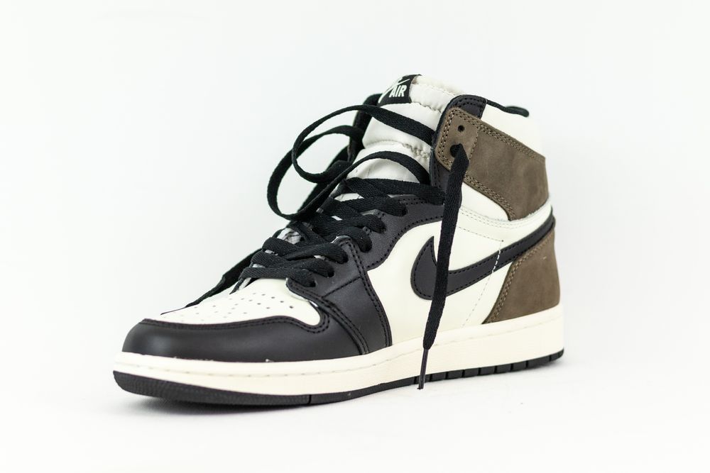 Nike Jordan 1 Retro High Dark Mocha