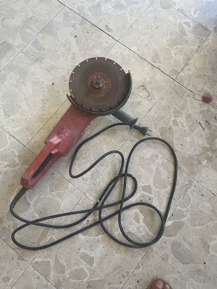 Rebarbadora Hilti DC230 profissional