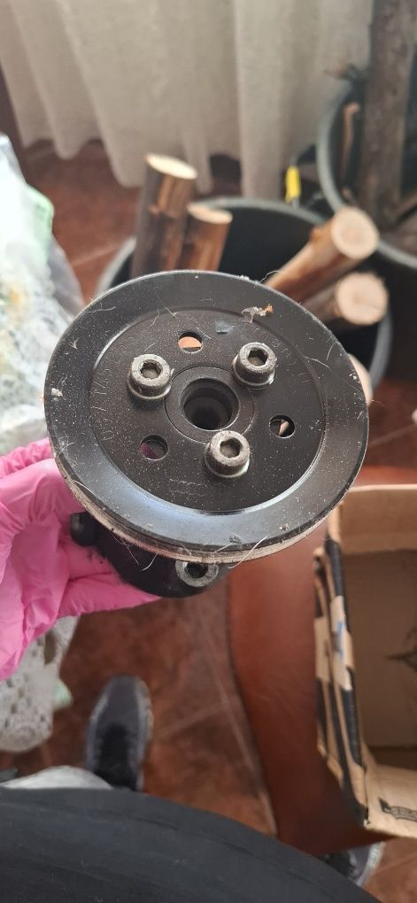 Bomba de direção (RIDEX)  seat 6k1