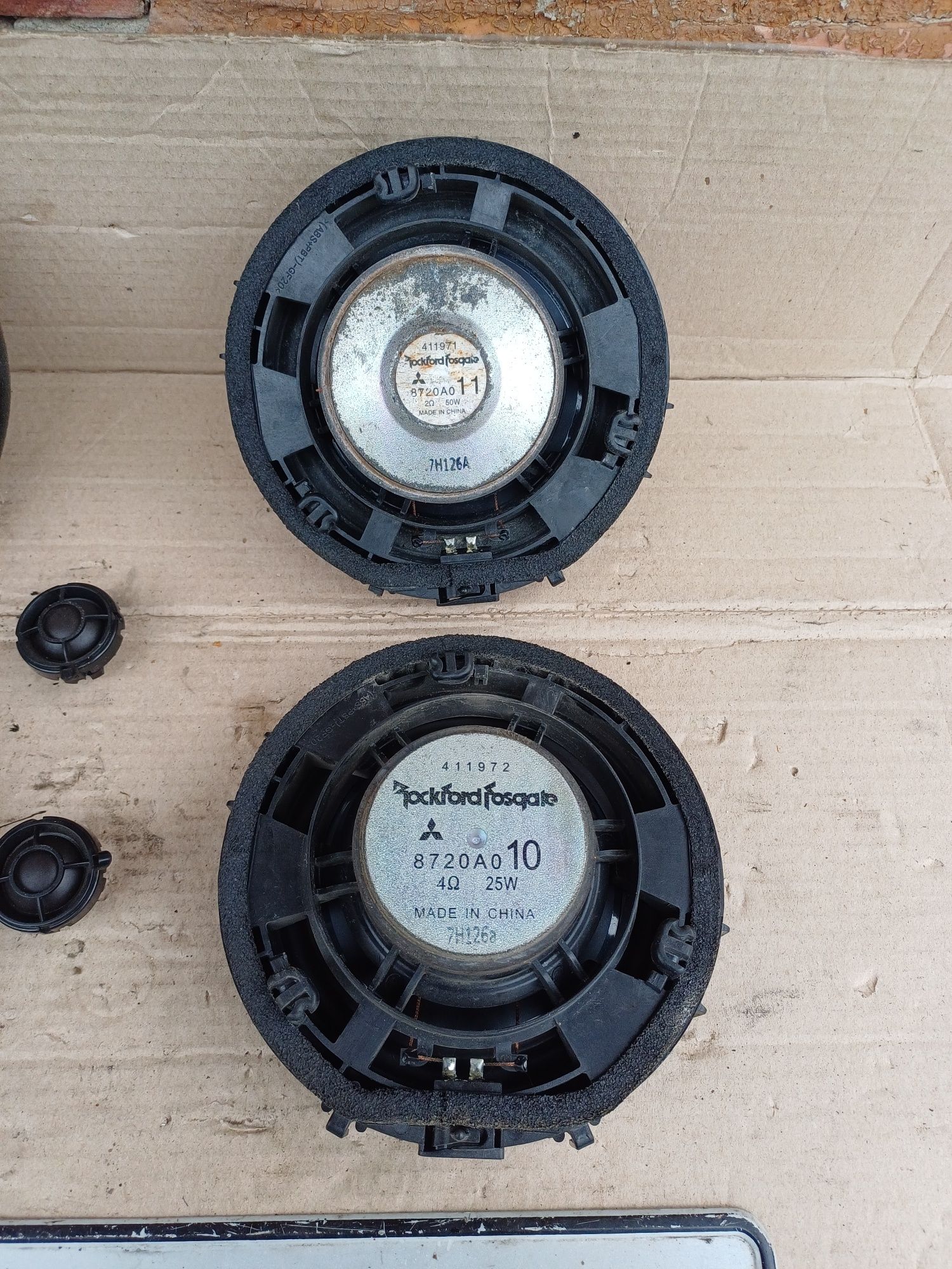 Mitsubishi outlander XL 2 06-12 колонки динаміки Rockford Fosgate