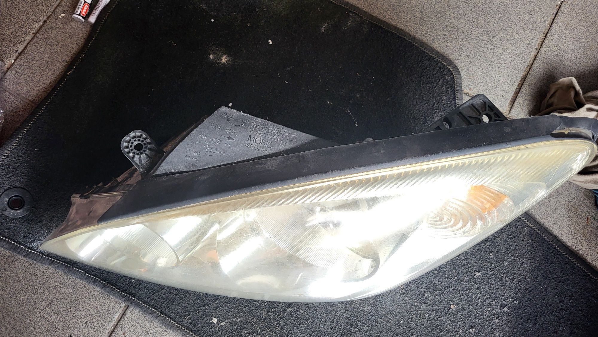 lampa lewa przód przednia kia ceed I 06r.-10r europa