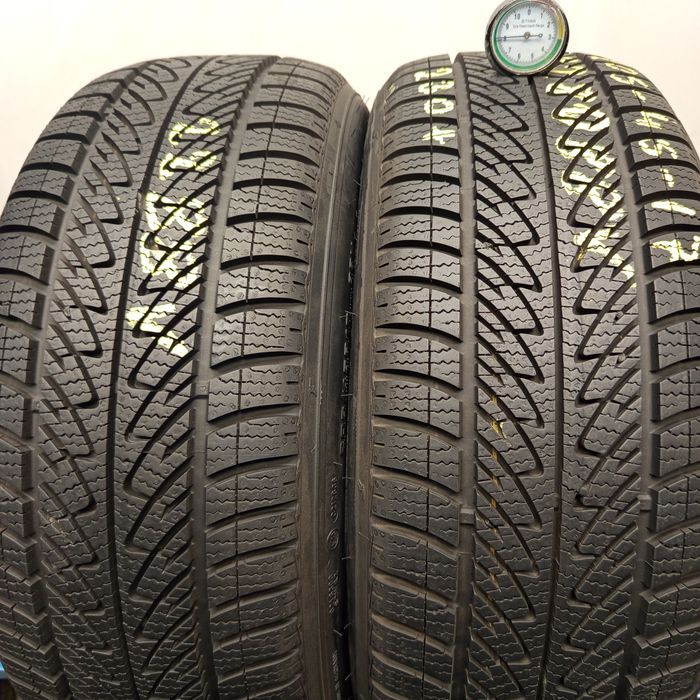 205/45R17 Goodyear Ultra Grip Performance 8