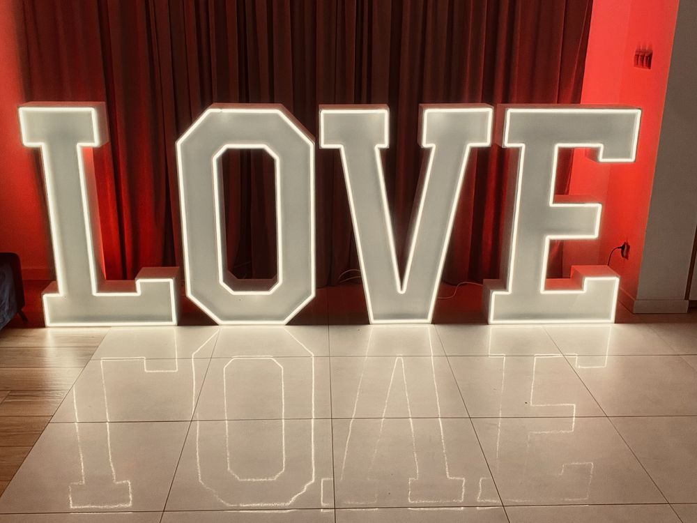 Napis LOVE miłość neonowy 120cm stojace litery  dekoracja wesele