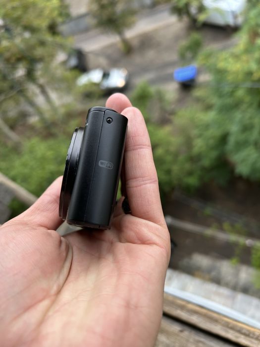 цифровая фотокамера фотоаппарат  Sony Cyber-shot