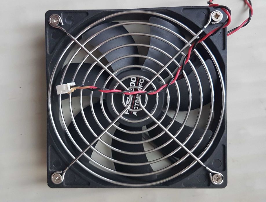 Wentylator wiatrak komputerowy  DC-12V 0/10A