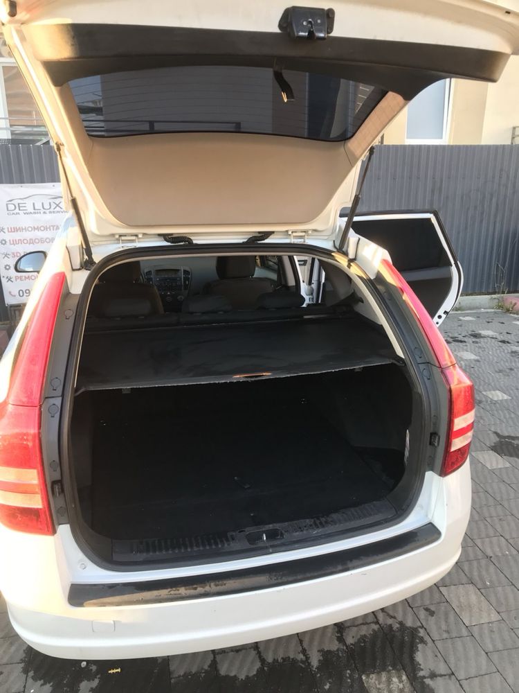 Автомобіль Кіа Сід