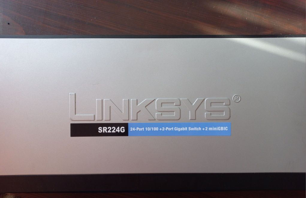 Linksys sr224G 24-port 10/100 switch przełącznik sieciowy