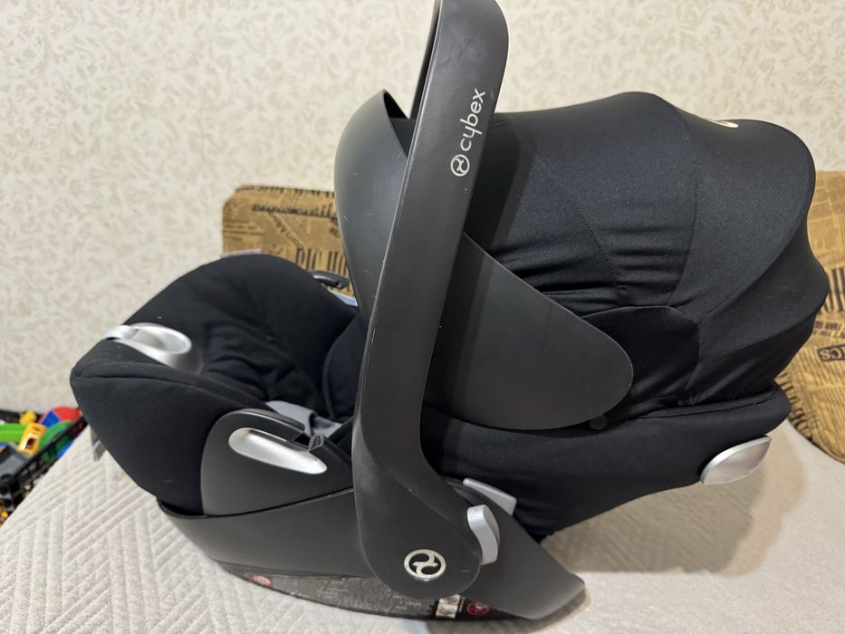 Автокрісло Cybex Cloud T i-Size Mirage grey