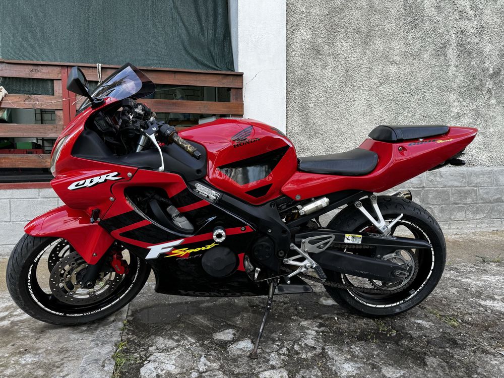 Honda cbr 600 f4i