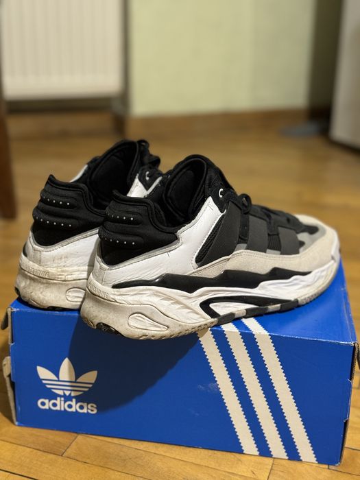 Оригінальні кросівки adidas niteball