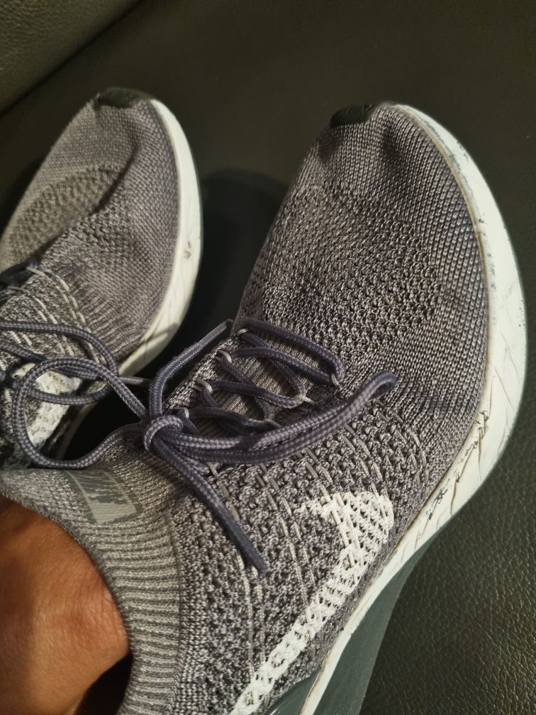 Nike Air sportowe wiązane 43 szare lekkie