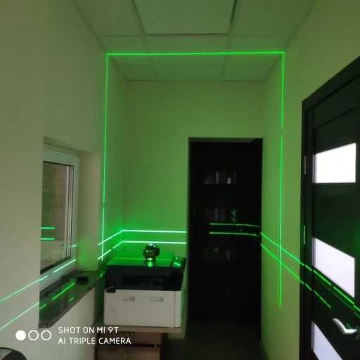 PRO Poziomica Laserowa 360° LASER Samopoziomujący