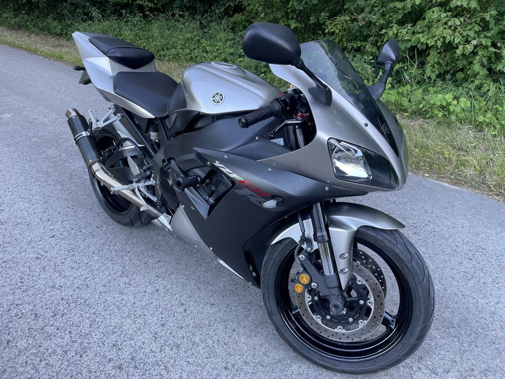 Yamaha r1 rn09 2002 niski przebieg