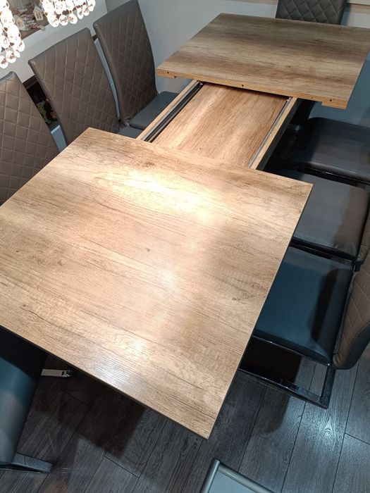 Stół do jadalni + 8 krzeseł