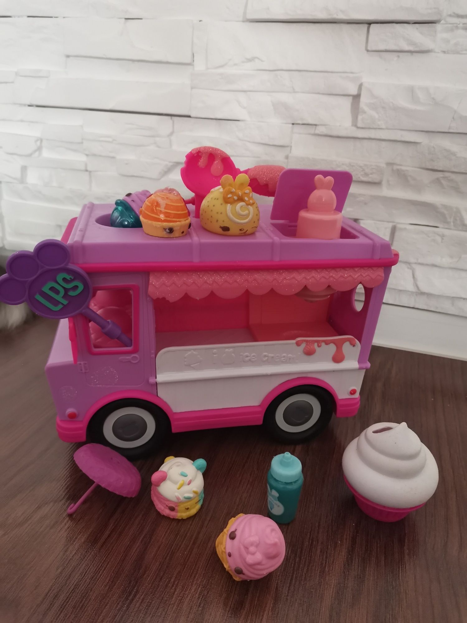 Auto num noms lodziarnia błyszczyki