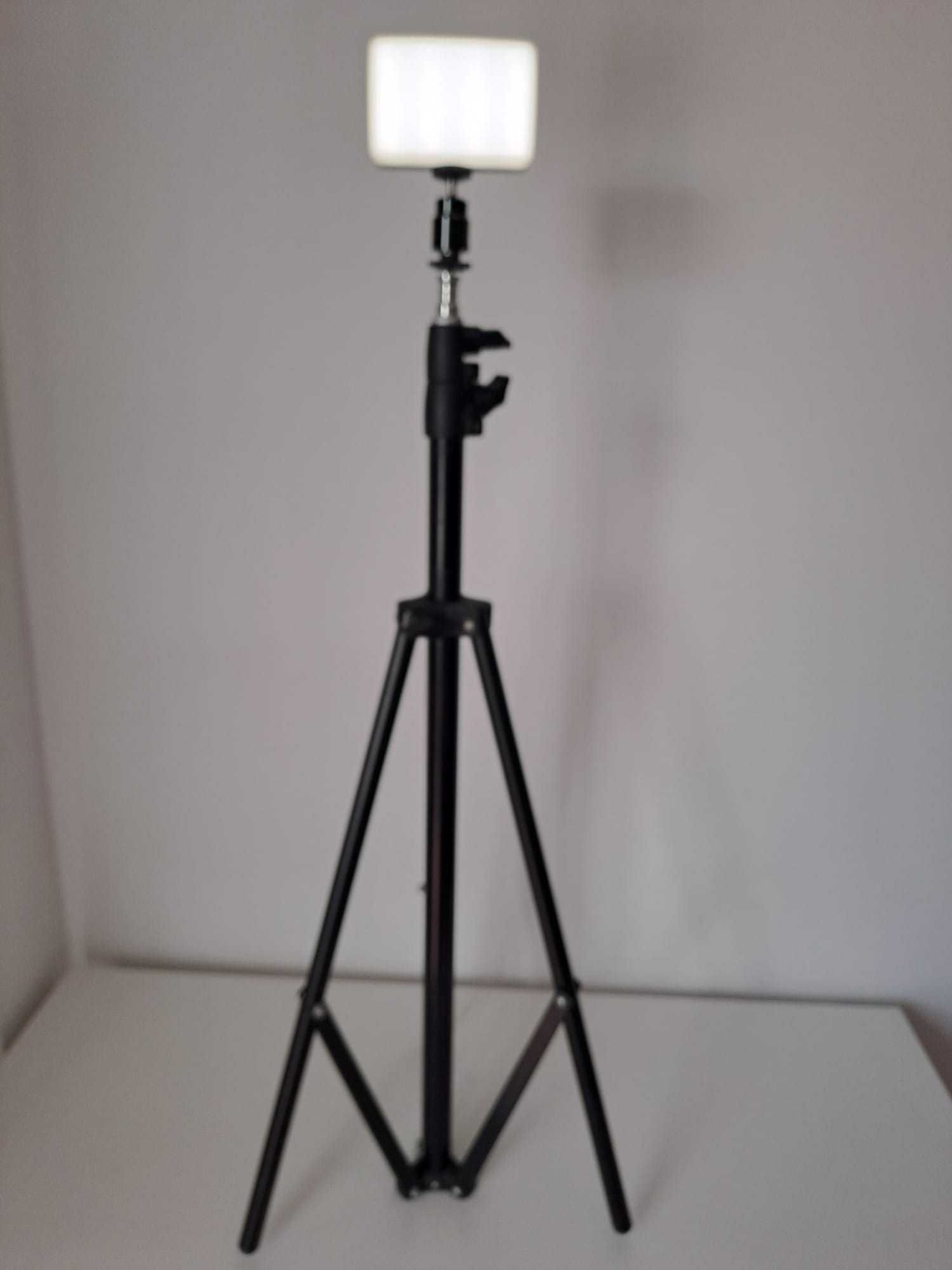 Aputure MC + Tripé