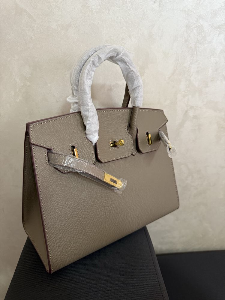 Сумка Hermes Birkin, в подарунок прикраса