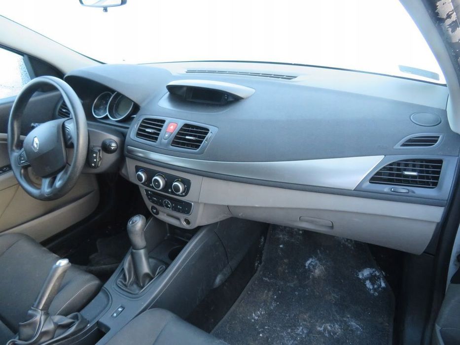 DESKA ROZDZIELCZA AIRBAG KONSOLA MEGANE III PH1 RENAULT 2008-2010