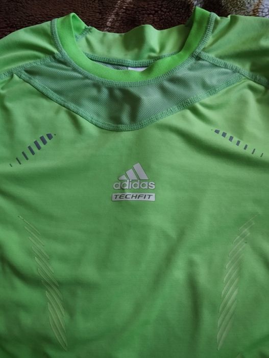 Лонгслив футболка для тренировок Adidas