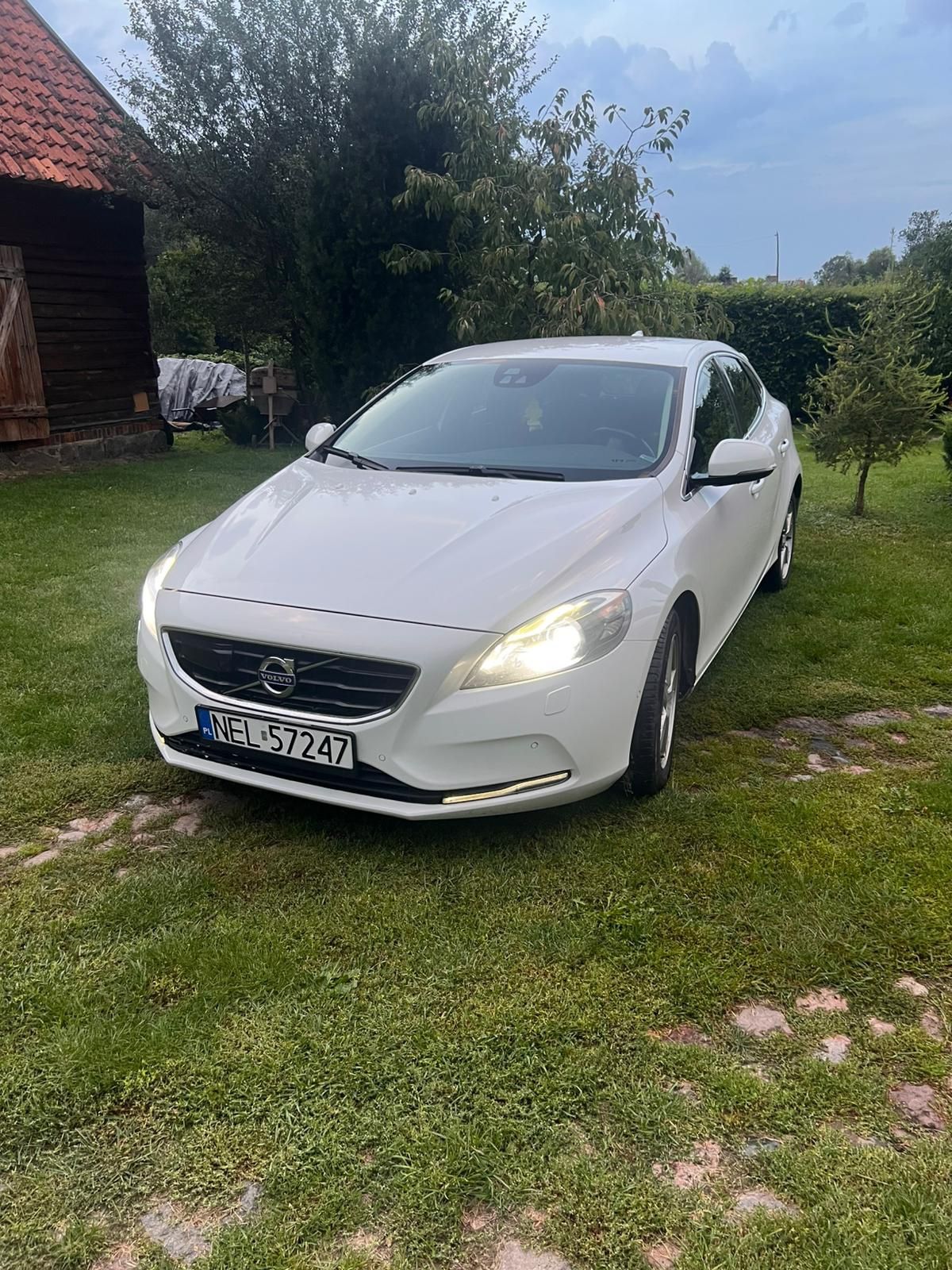 Volvo V40 2.0 D4 190km