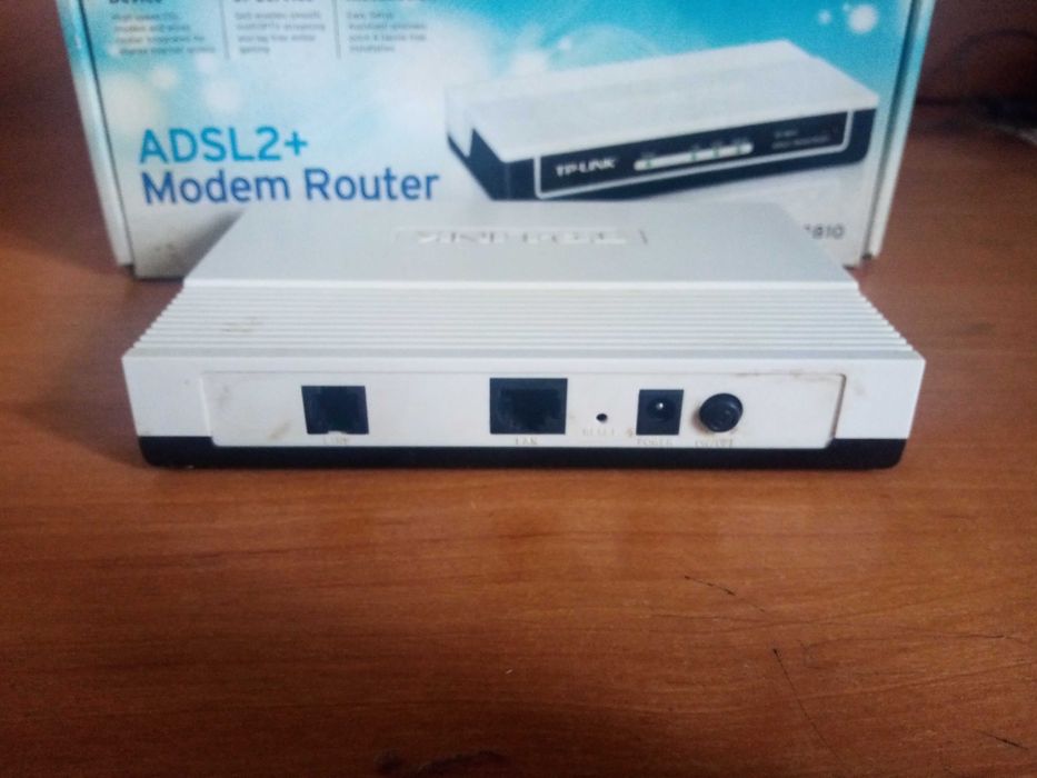Продам модем роутер TP- LINK ADSL2+ мдель TD-8810.