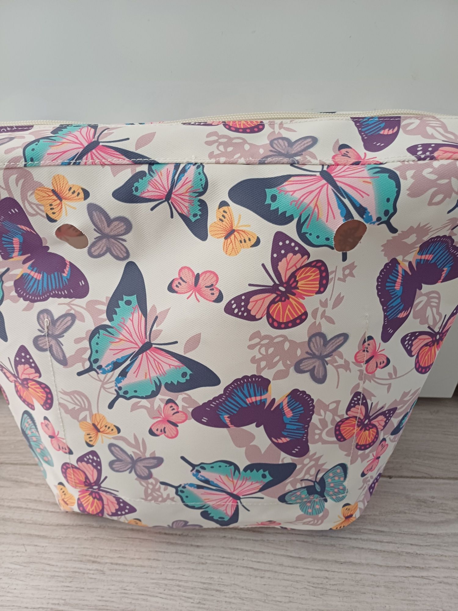 O Bag Mini, organizer w kolorowe motyle do torebki
