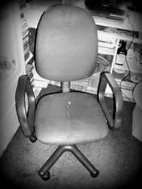 Krzesło obrotowe czarne