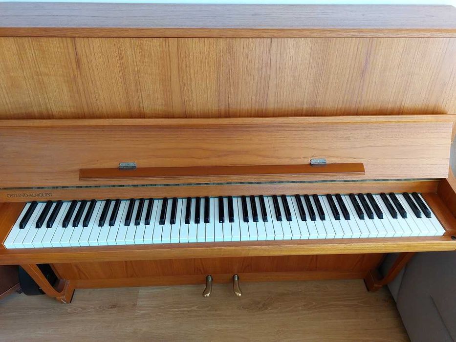Pianino Ostlind Almquist