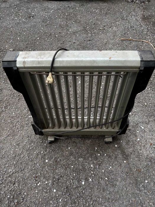 Обігрівач масляний радянський