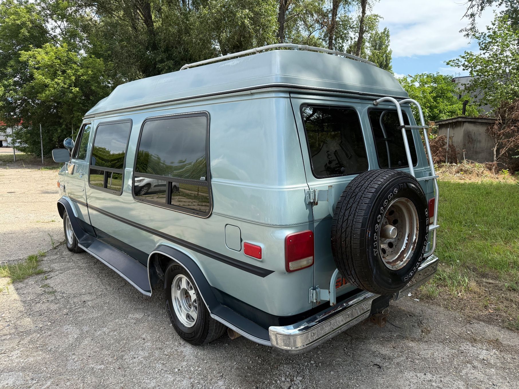 GMC Vandura GMC Vandura Rally G2500 Starcraft GT 5.7 V8 – Klasyk z 1987 r.oryginał