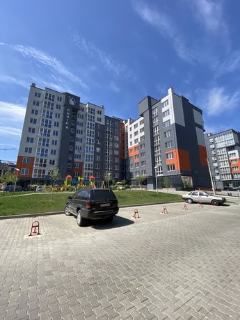 Гараж-Паркомісце,район Майдану,позаду Туриста.