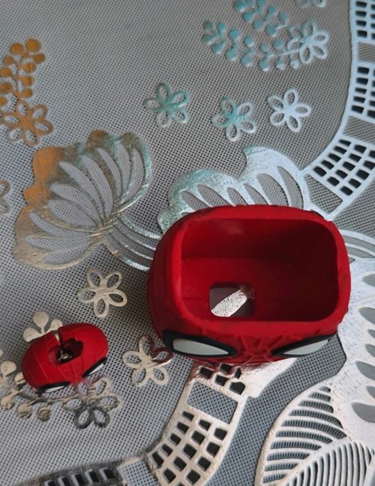 Spiderman Marvel osłona do ładowarki