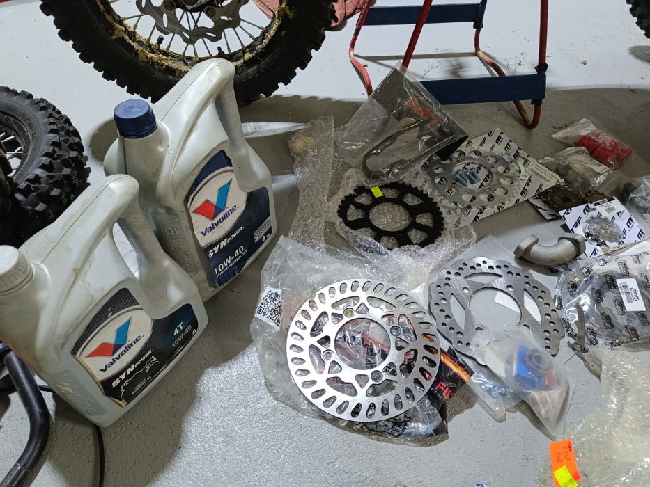 Pit bile MRF RC-Z 140