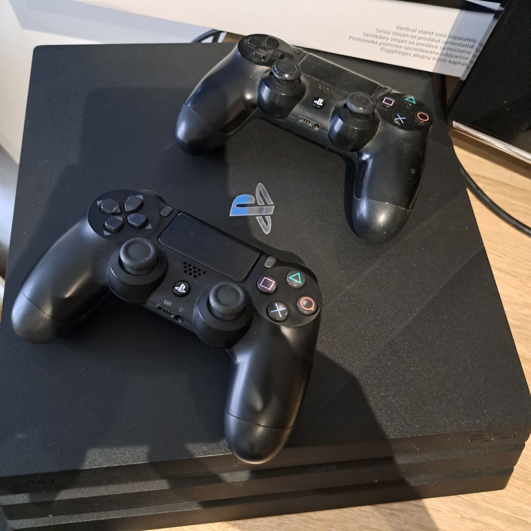 Ps4 pro konsola pady sony gry 1tb
