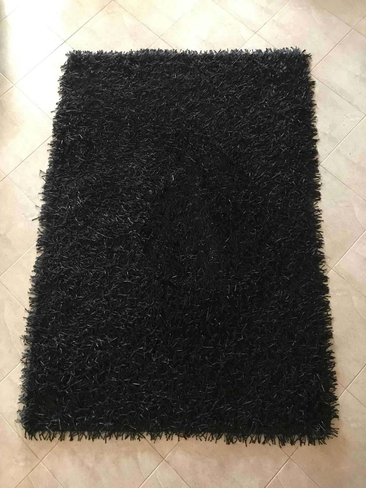 2 Tapetes de Sala 160x230cm preto 30€ +  190x290cm cinzento 30€