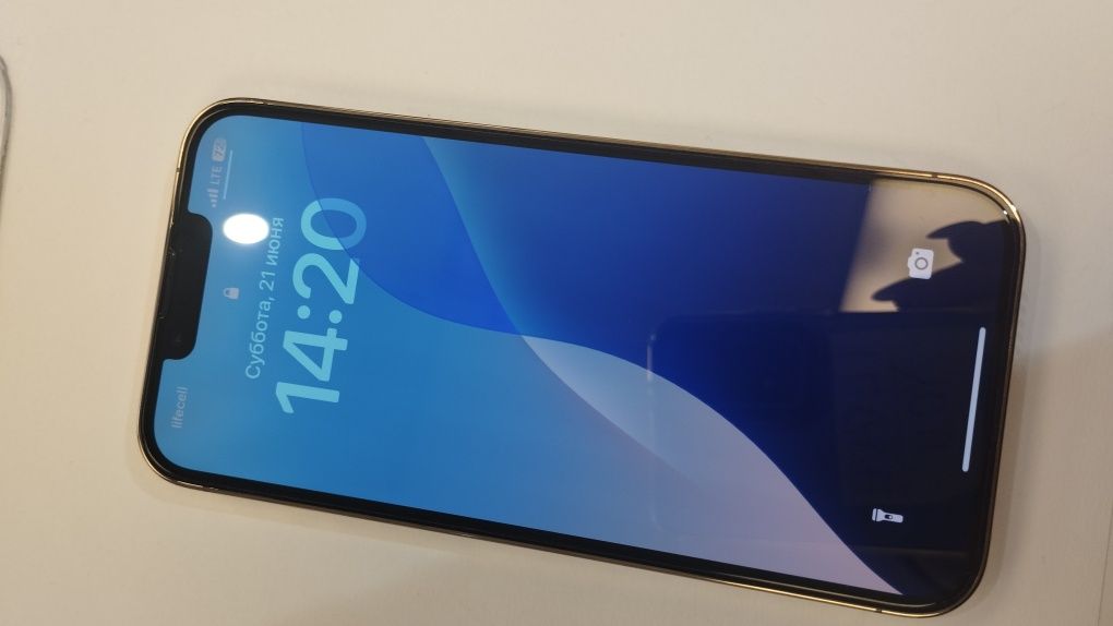 iPhone 13 pro 256 ГБ / ОЗУ 6 ГБ