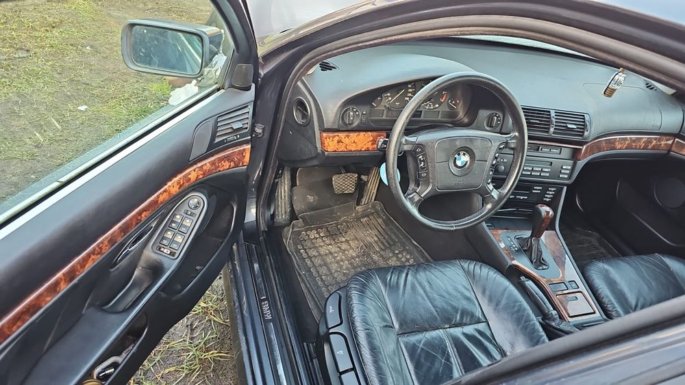 Ładne wnętrze, fotele tapicerka BMW E39 Touring skóra Lublin