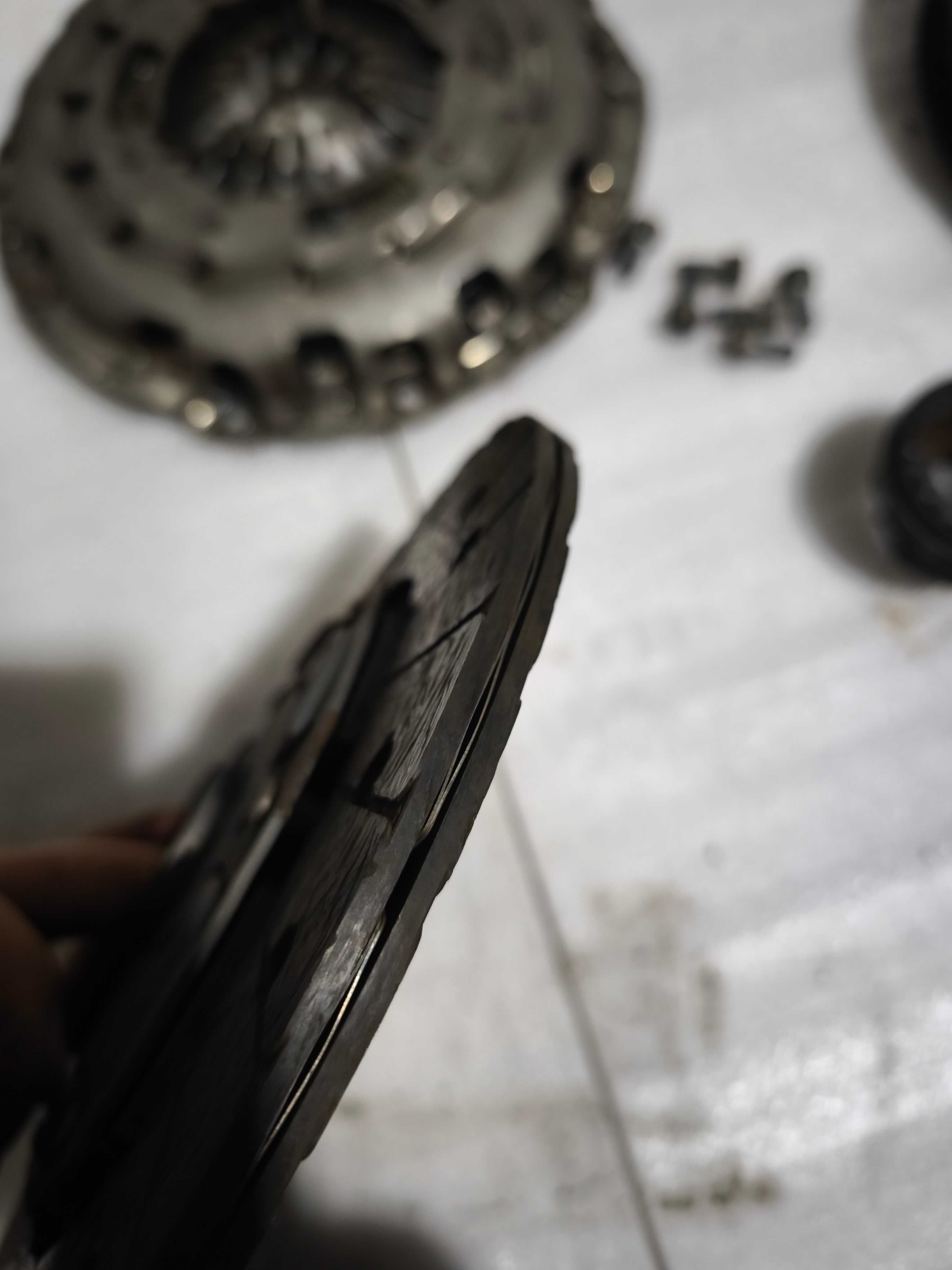 Sprzęgło docisk koło zamachowe dwumasa BMW E90 E91 330D N57 jak NOWE