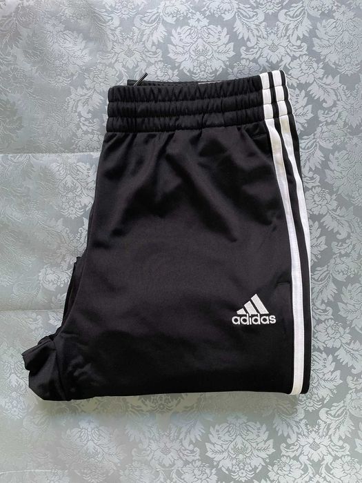Calças Pretas Adidas IC6747