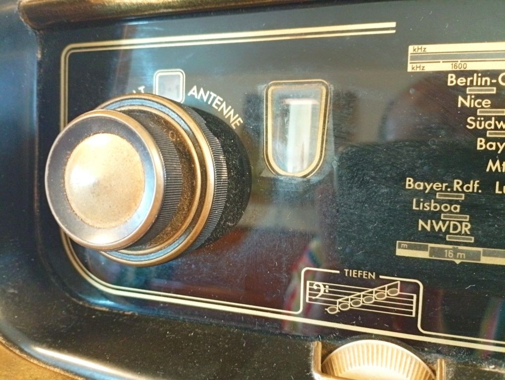 Radio koncertowe Telefunken Opus 55 art deco